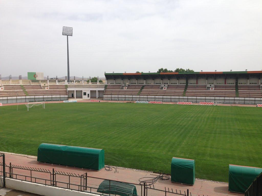 /medias/el-eulma-stade-zouggar.jpg